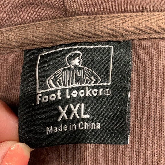 Brown foot locker hoodie size XXL - Picture 9 of 11